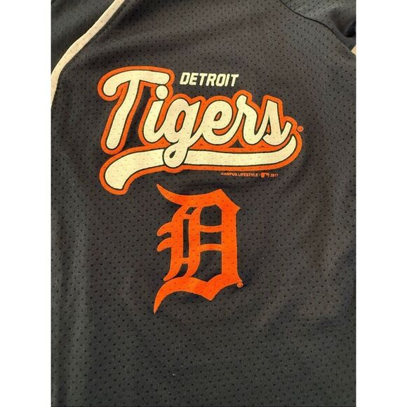 Victorias Secret Pink Detroit Tigers button down jersey small - Picture 3 of 5